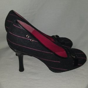 Tommy Hilfiger Pinstriped Round Toe Heels Pumps